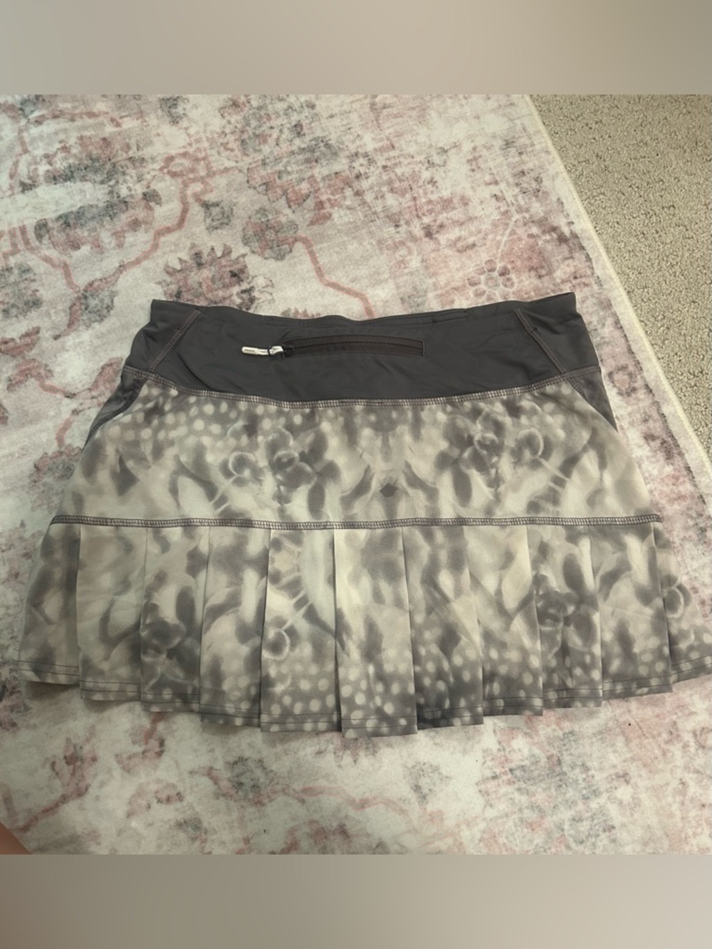 Lululemon Run Speed Skirt - Picture 2 of 5
